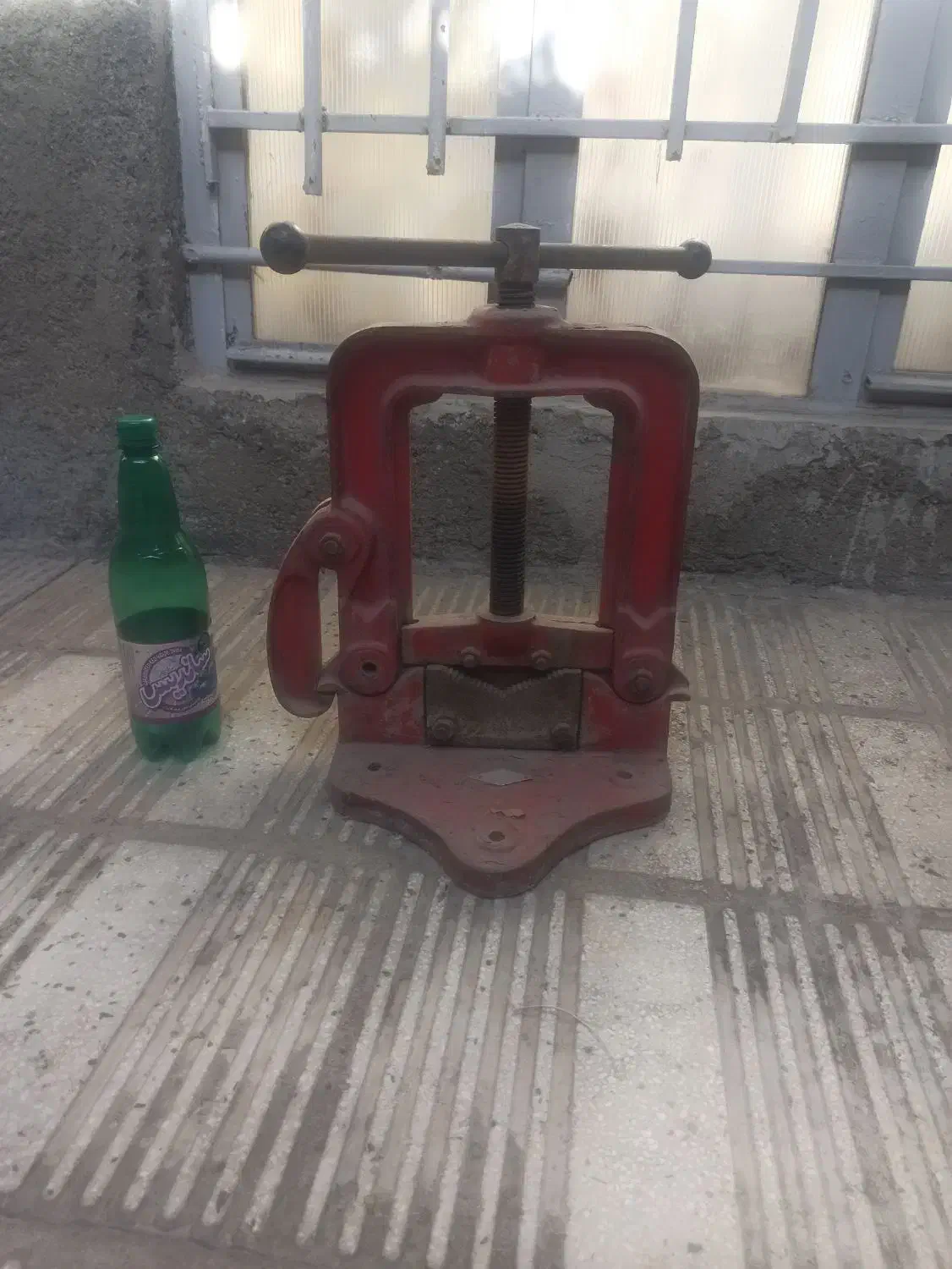 گیره بزرگ سالم|ابزارآلات|کرمانشاه, |دیوار