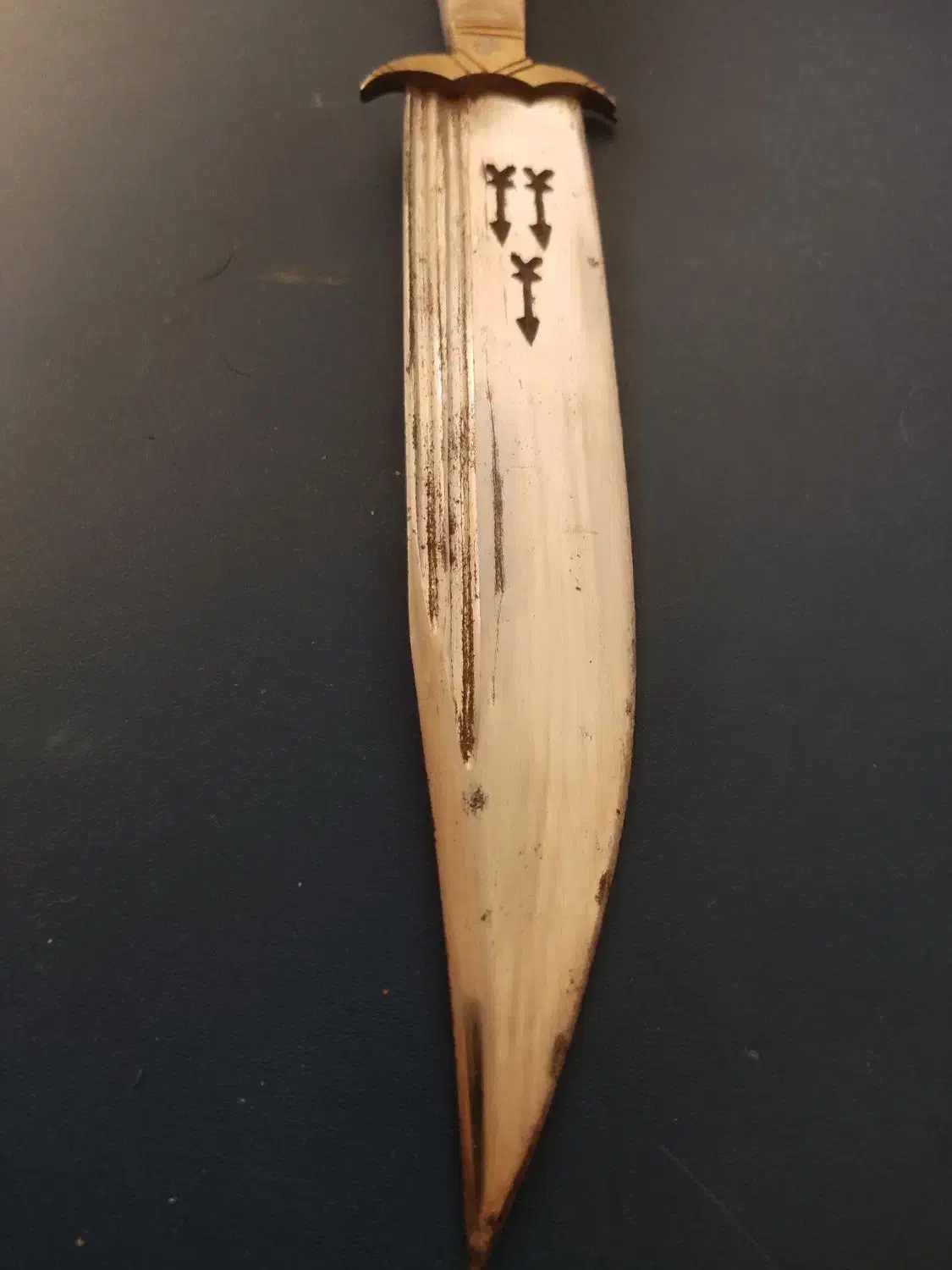 کارد پیشاهنگی ایران|کلکسیون اشیاء عتیقه|اندیشه, اندیشه فاز ۴|دیوار