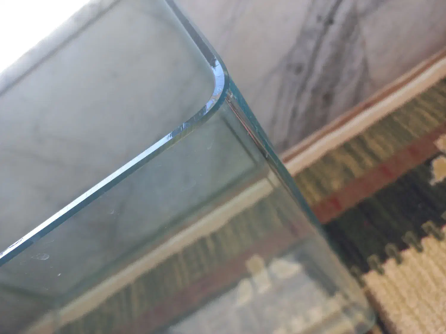 آکواریم شیشه خم با وسایل|ماهی|مبارکه, |دیوار