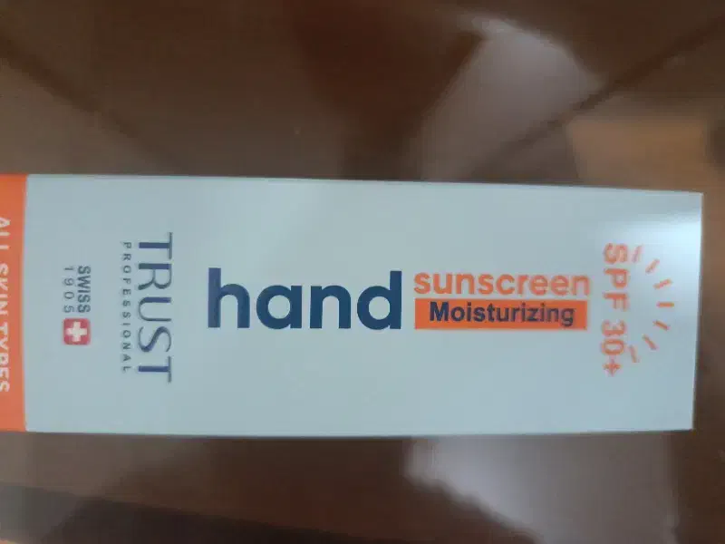 ضد آفتاب برای دست|آرایشی، بهداشتی، درمانی|تهران, نظام‌آباد|دیوار