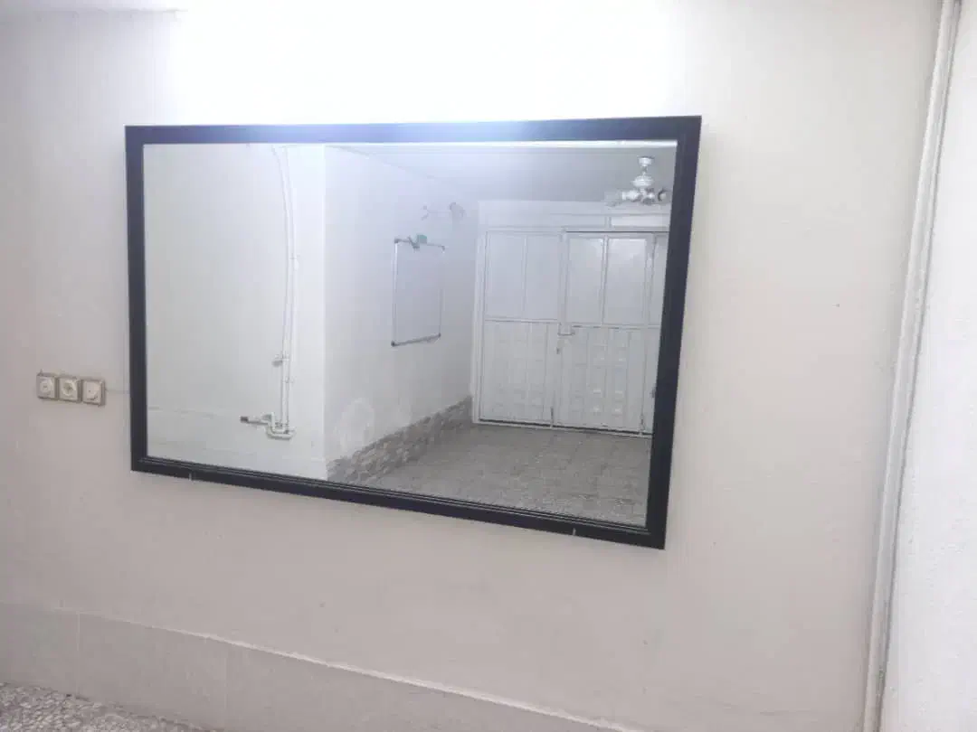 آیینه|آینه|کرج, گلستان|دیوار