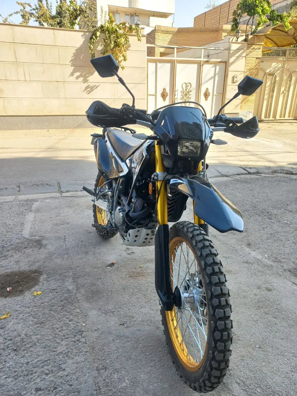 روان ۲۰۰ ۱۴۰۴|موتورسیکلت|نیشابور, هفده شهریور|دیوار