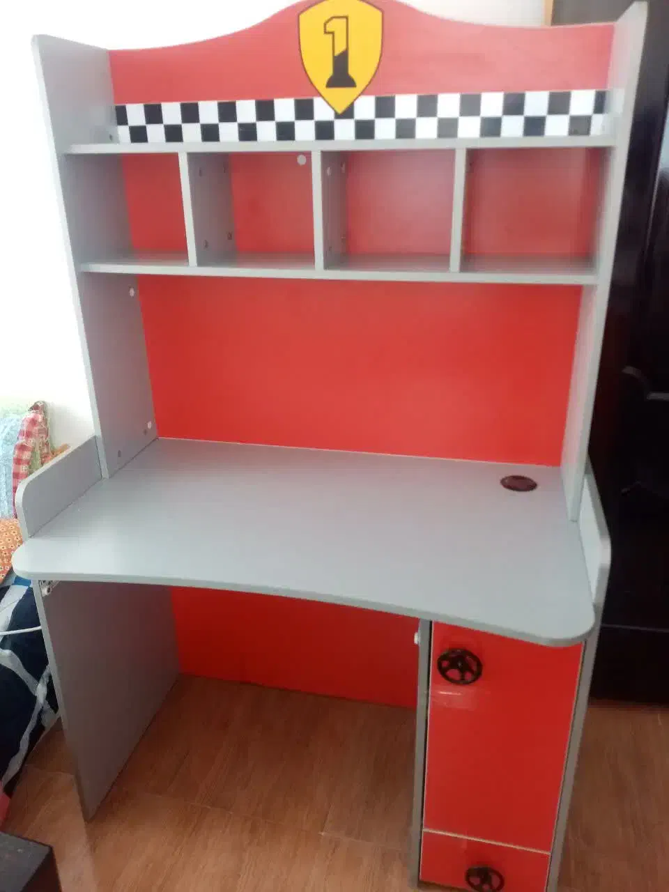 ست تخت و میز تحریر|تخت و سرویس خواب|شاهرود, |دیوار