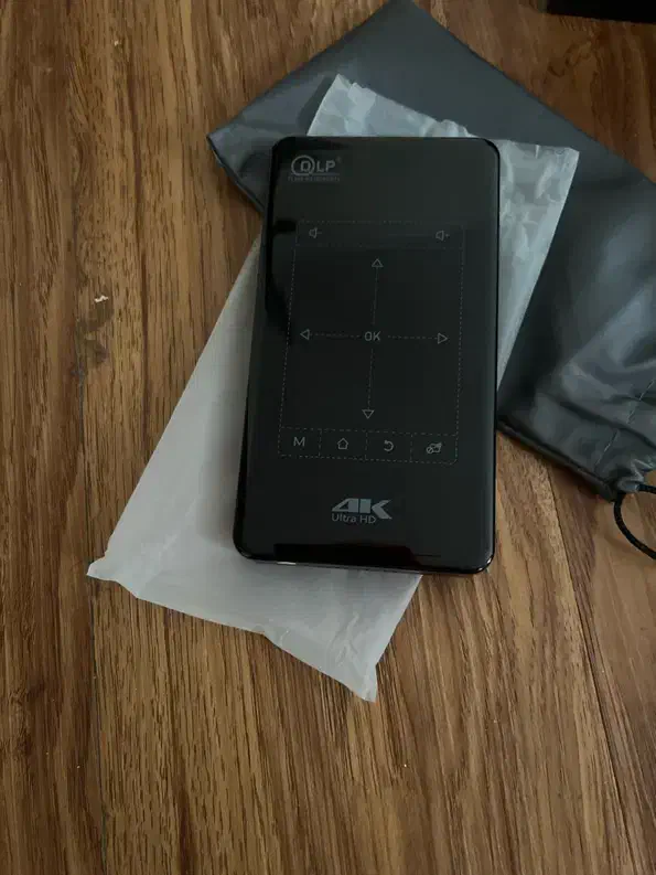 مینی ویدئو پروژکتور جیبی|تلویزیون و پروژکتور|تهران, سعادت‌آباد|دیوار