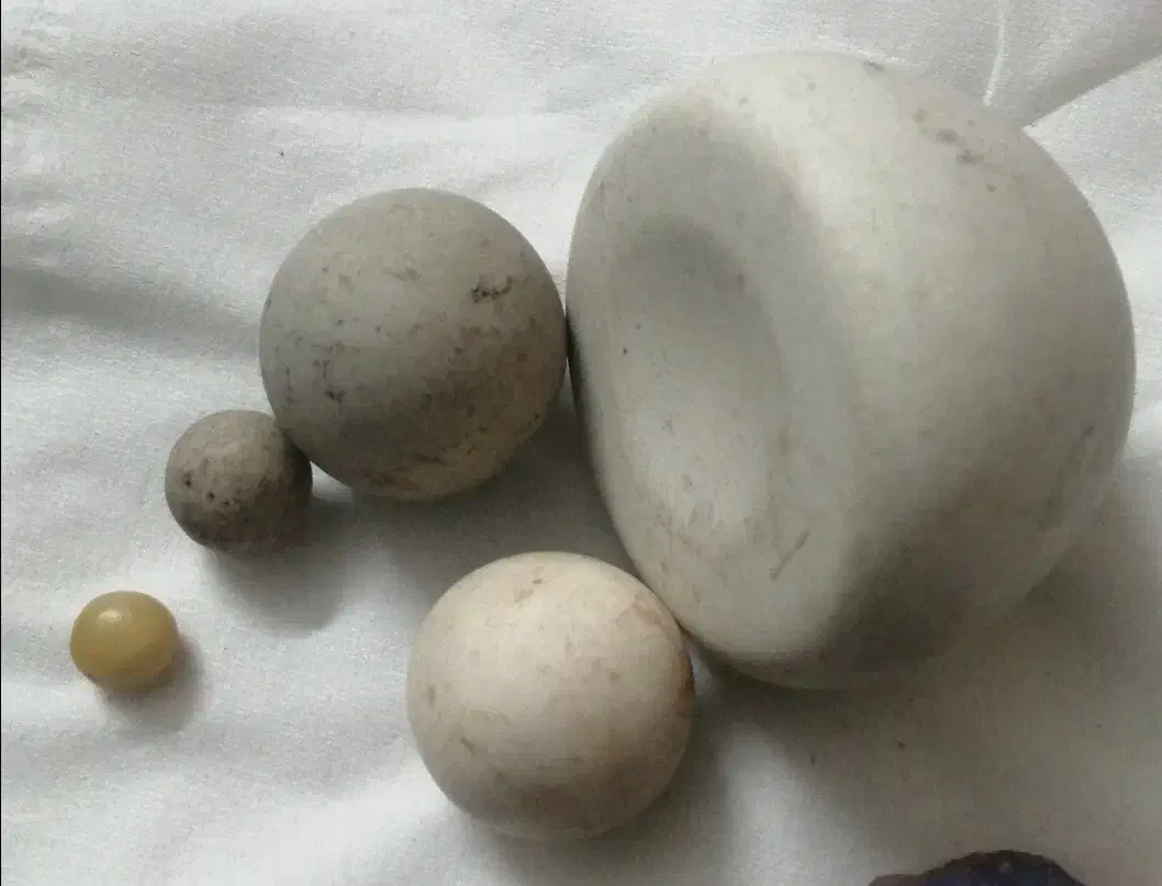 سنگ الماس آسیاب|کلکسیون اشیاء عتیقه|شیراز, کفترک|دیوار