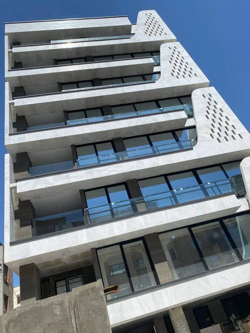 واحد4خواب تاپ لوکیشن*کلیدنخورده با نورنقشه بی رقیب|فروش آپارتمان|اراک, |دیوار