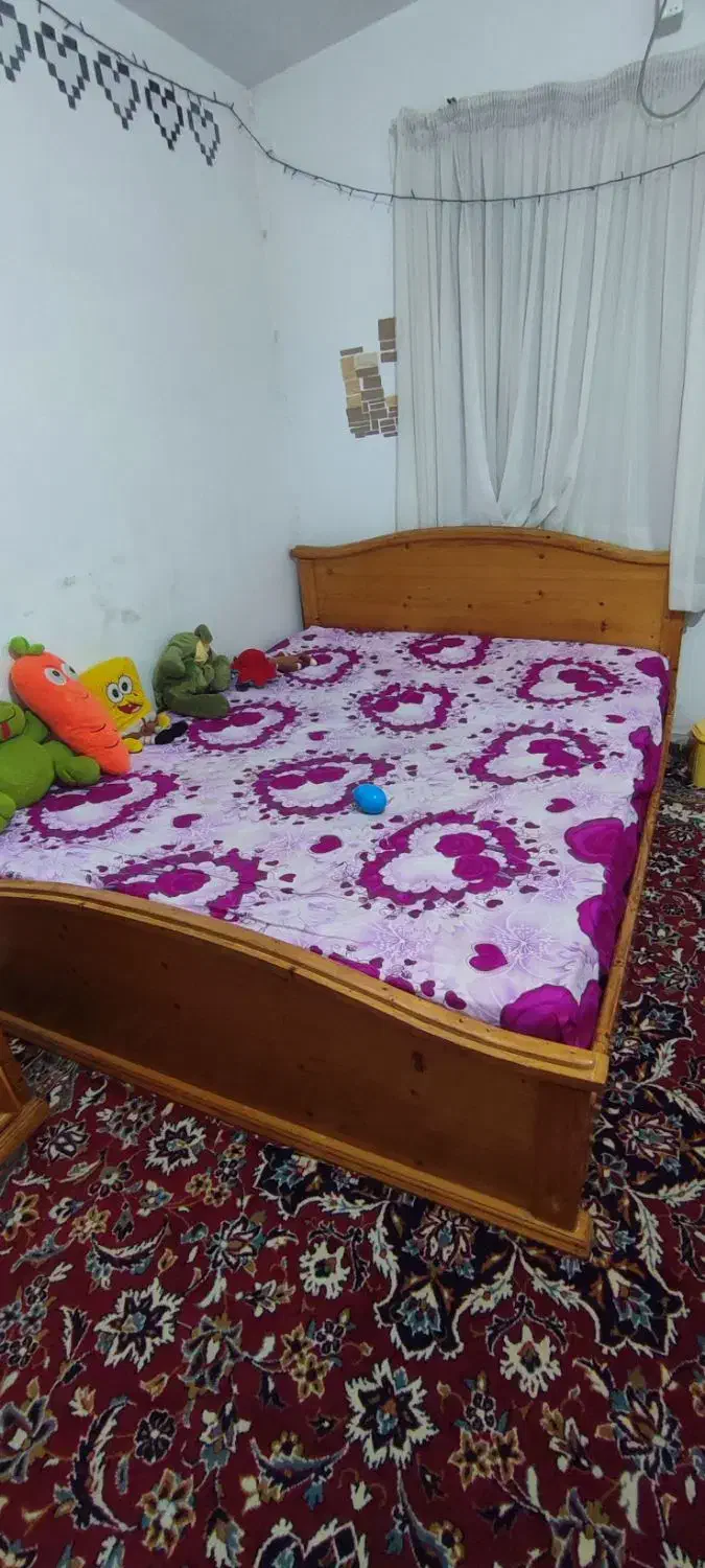 تخت دونفره  جنس خوب|تخت و سرویس خواب|قائمشهر, |دیوار