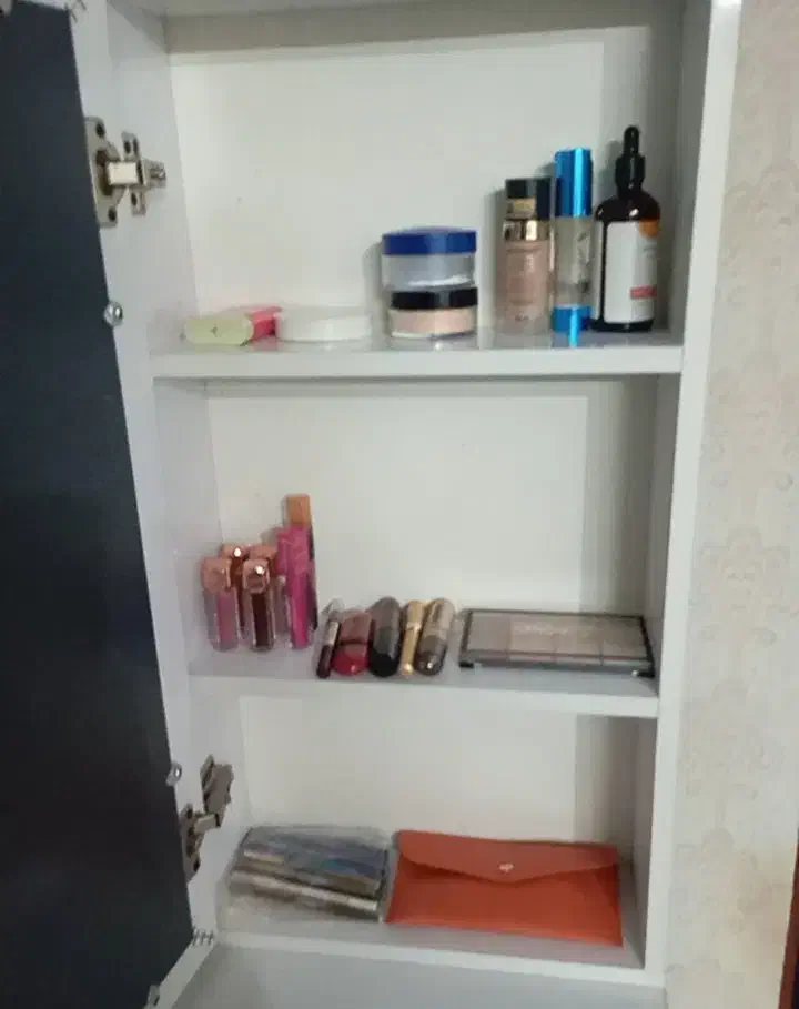 میزارایش|تخت و سرویس خواب|رشت, سلیمانداراب|دیوار