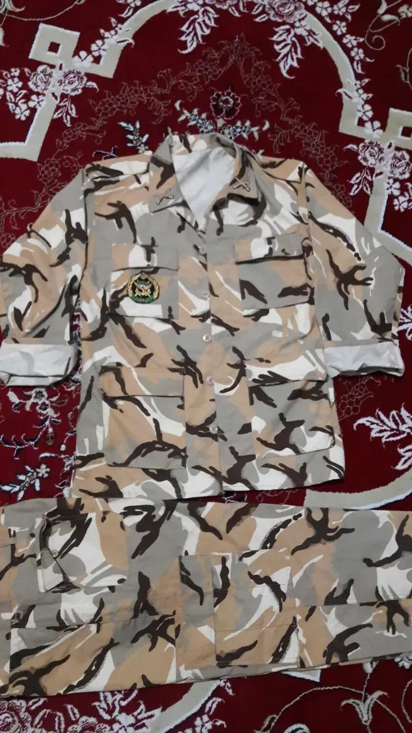 لباس نظامی|لباس|شاهرود, |دیوار