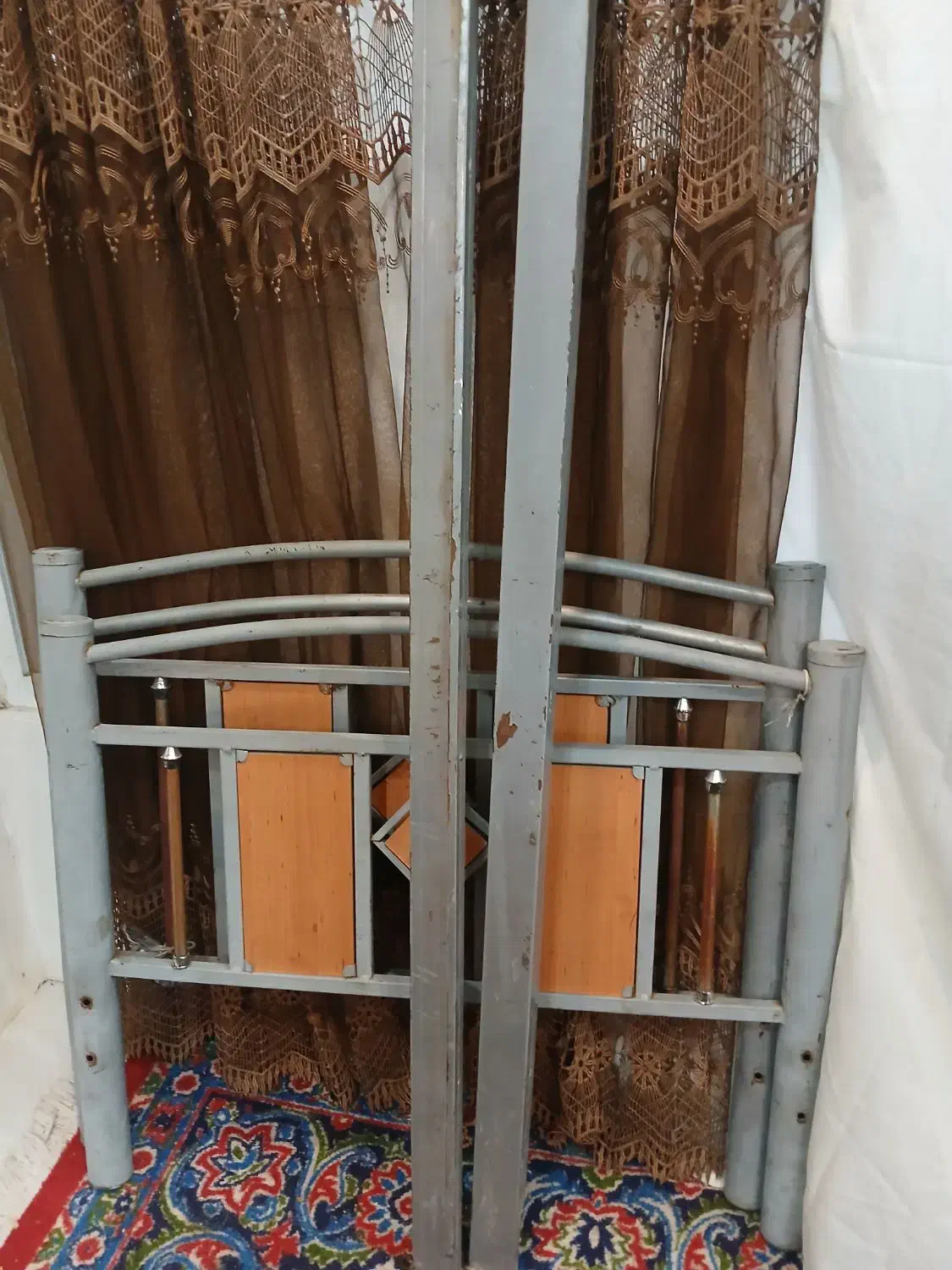 تخت فلزی یک نفره|تخت و سرویس خواب|شیراز, دکتر حسابی|دیوار