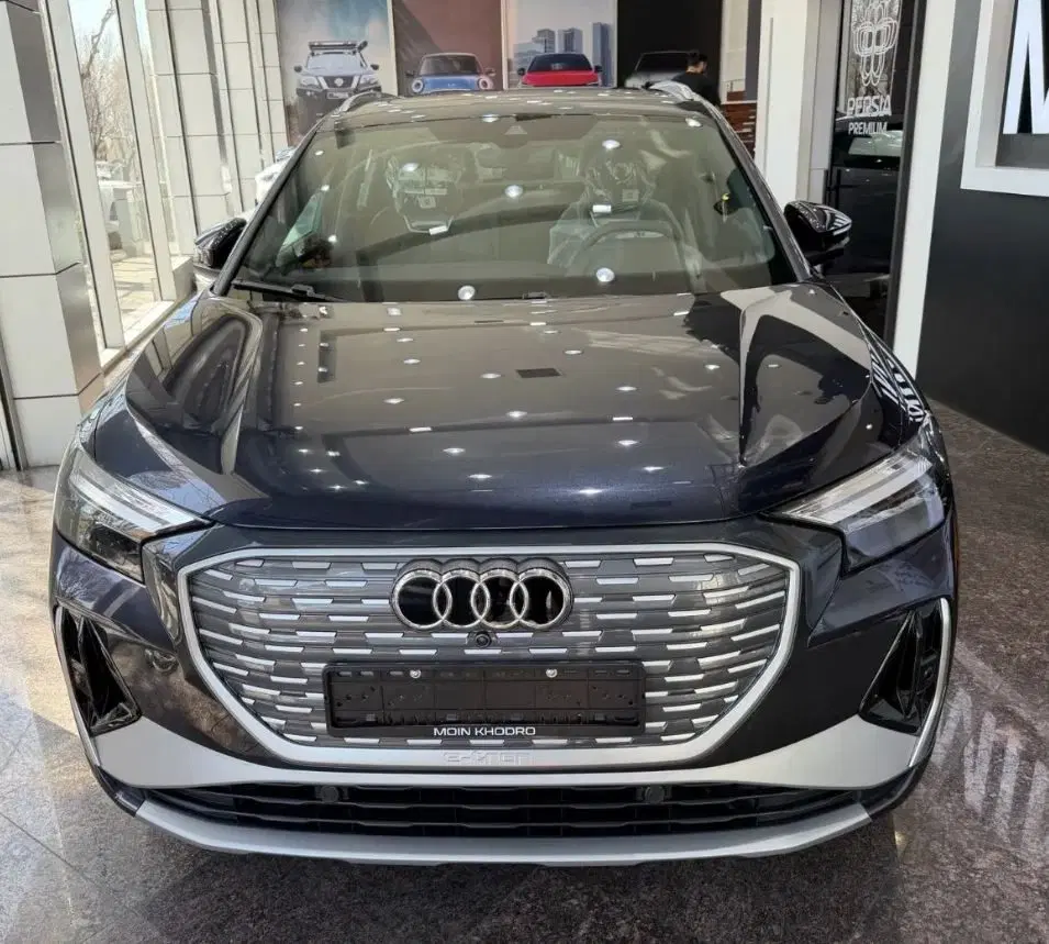AUDI Q4|خودرو سواری و وانت|تهران, سعادتآباد|دیوار