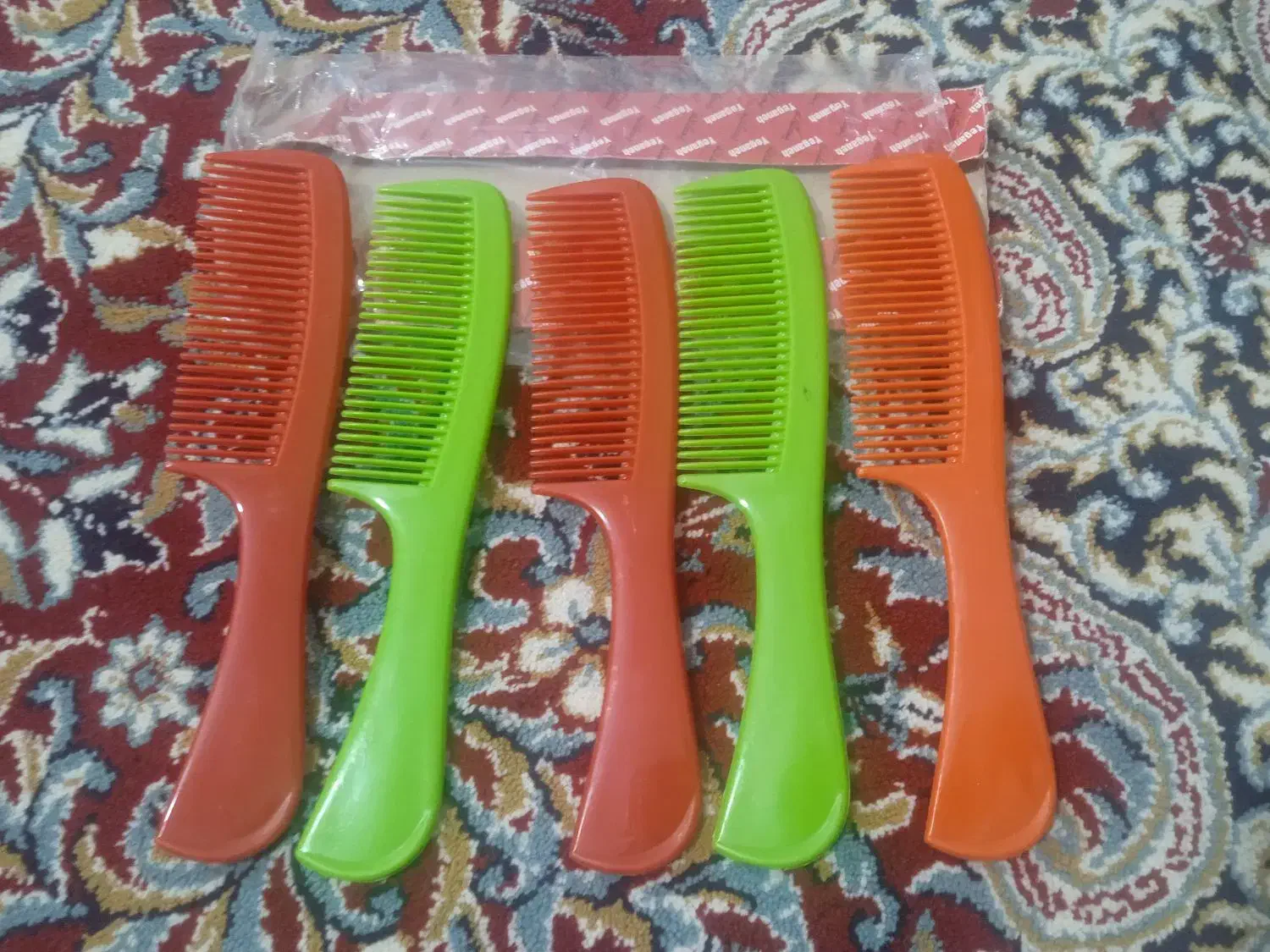 ۵ عدد شانه سر نو جنس مغازه اس|آرایشی، بهداشتی، درمانی|سنقر, |دیوار