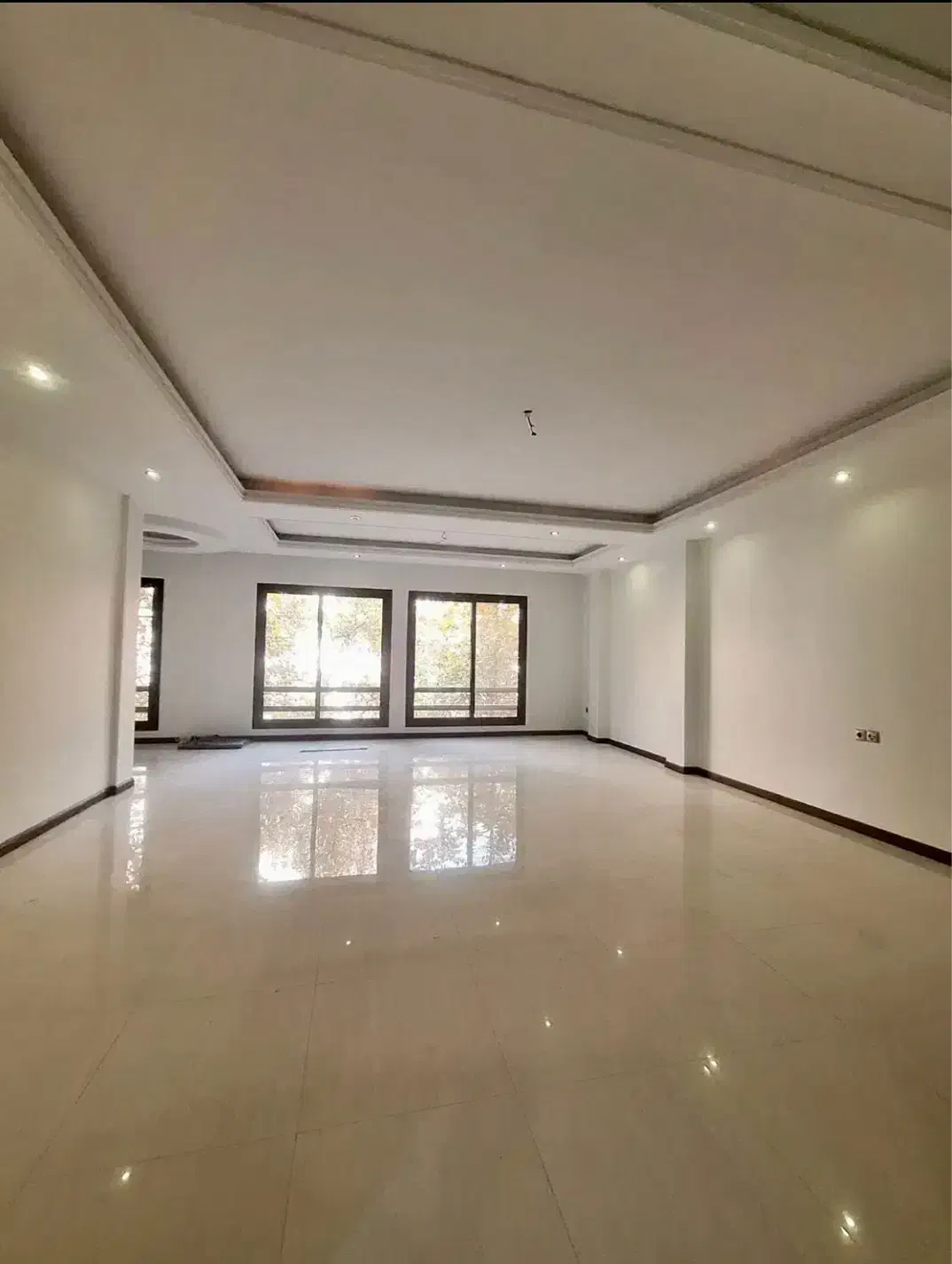 تاپ لوکیشن پاسداران۱۷۵متر/۳خواب(مستر)/ورودی لابی