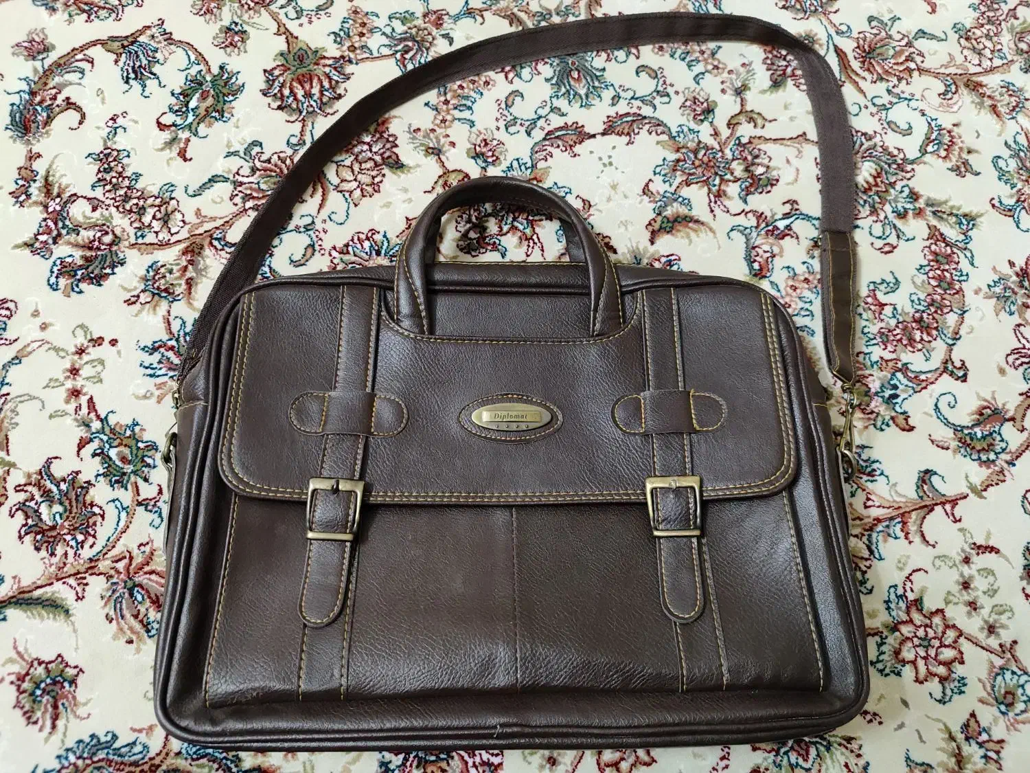 کیف لب تاب|کیف، کفش، کمربند|اراک, |دیوار