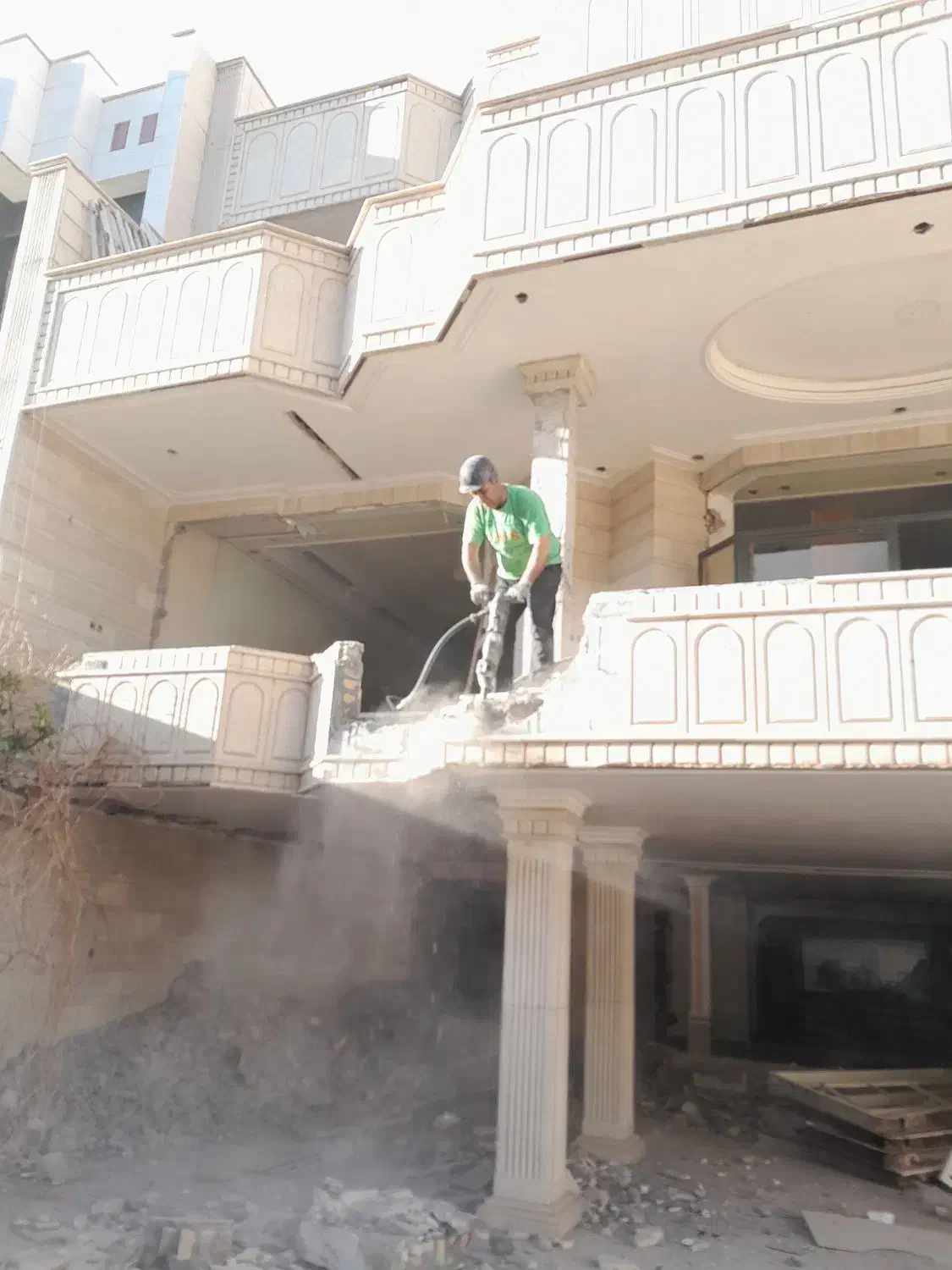 تخریب ایمن|خدمات پیشه و مهارت|سبزوار, فقیه سبزواری|دیوار