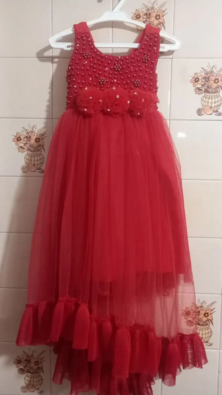 لباس مجلسی|لباس|تربت جام, پاسداران|دیوار