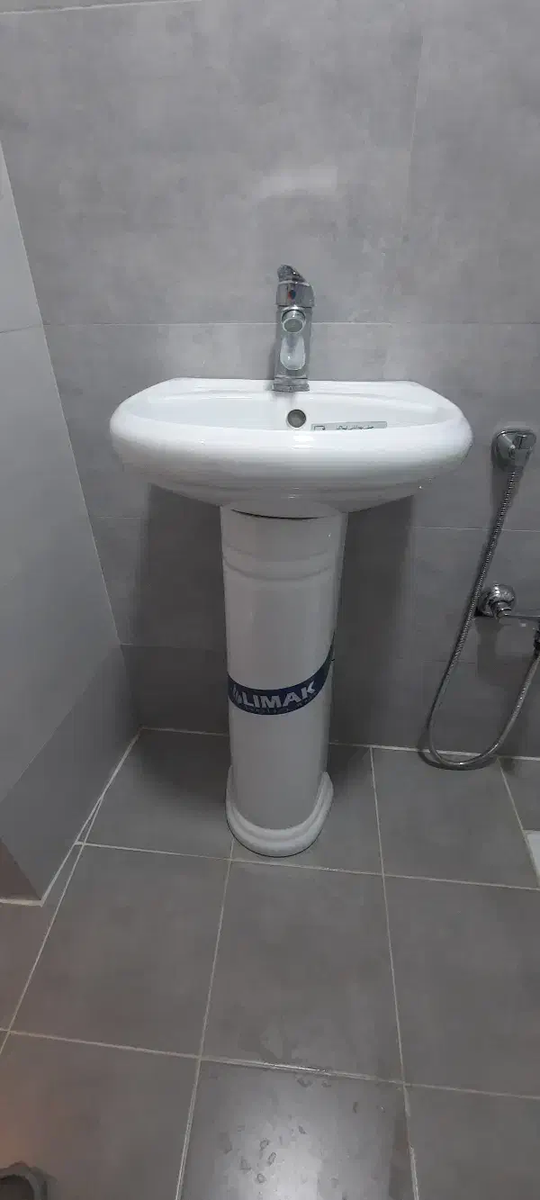 روشویی همراه باپایه درحدنو|لوازم سرویس بهداشتی|رشت, فلسطین|دیوار