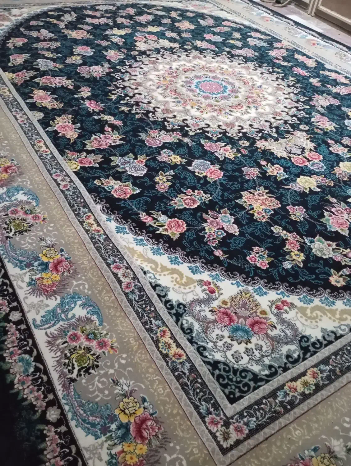 یک تخته۱۲متری۷۰۰شانه نو|فرش|سراوان, |دیوار