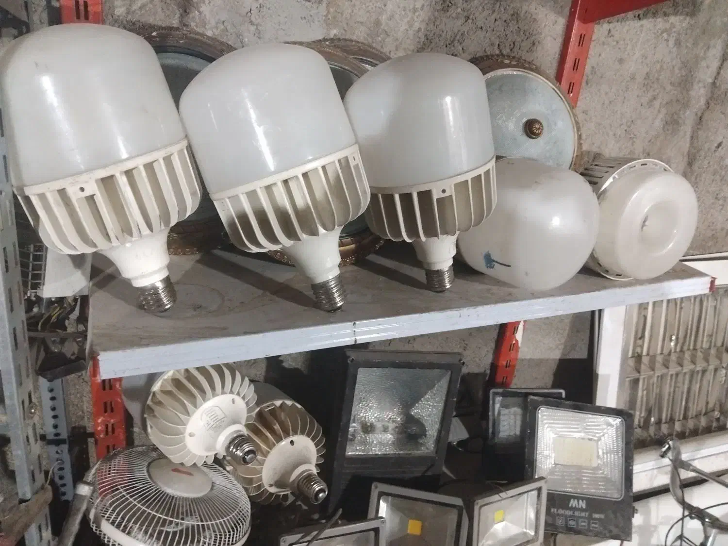 لامپ LED حبابی ۱۶۰وات و پروژکتور صنعتی|لامپ و چراغ|صباشهر, |دیوار