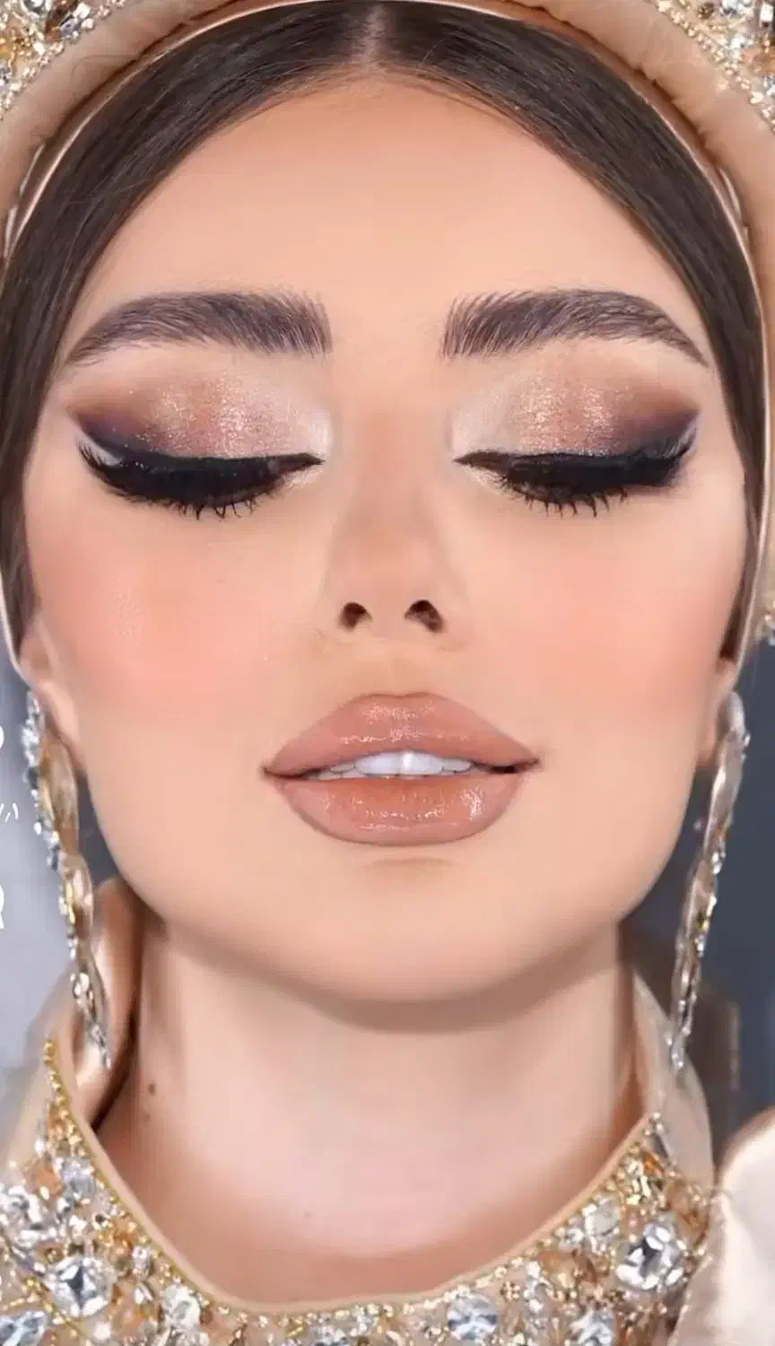 میکاپ|خدمات آرایشگری و زیبایی|ارومیه, |دیوار