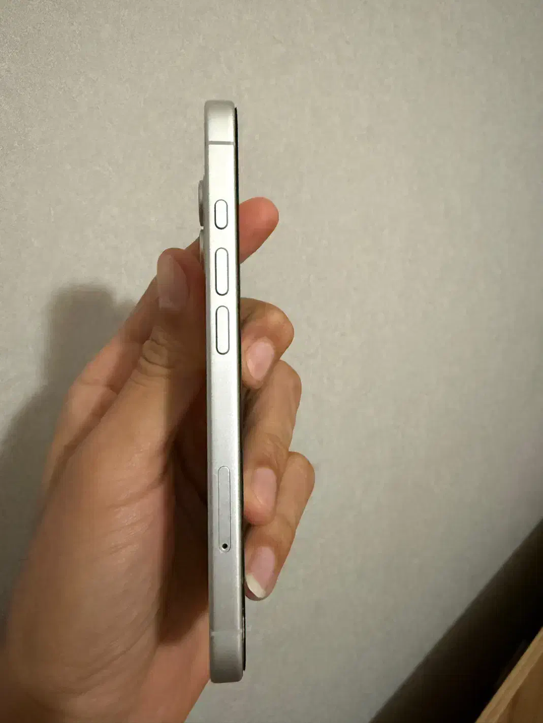 Iphone 16ch در حد نو(۳ماه کار )|موبایل|شیراز, قصرالدشت|دیوار