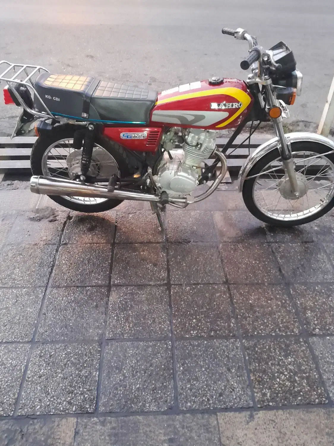 رهرو ۹۵ در حد خشک|موتورسیکلت|شیراز, لاله|دیوار