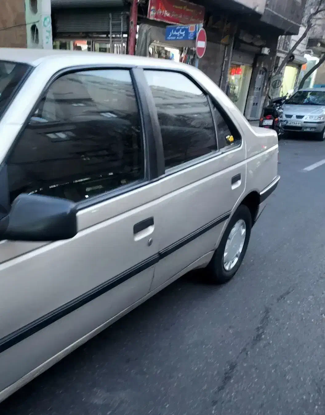 پژو ۴۰۵ نقره ای مدل ۹۱|خودرو سواری و وانت|تهران, پردیسان|دیوار