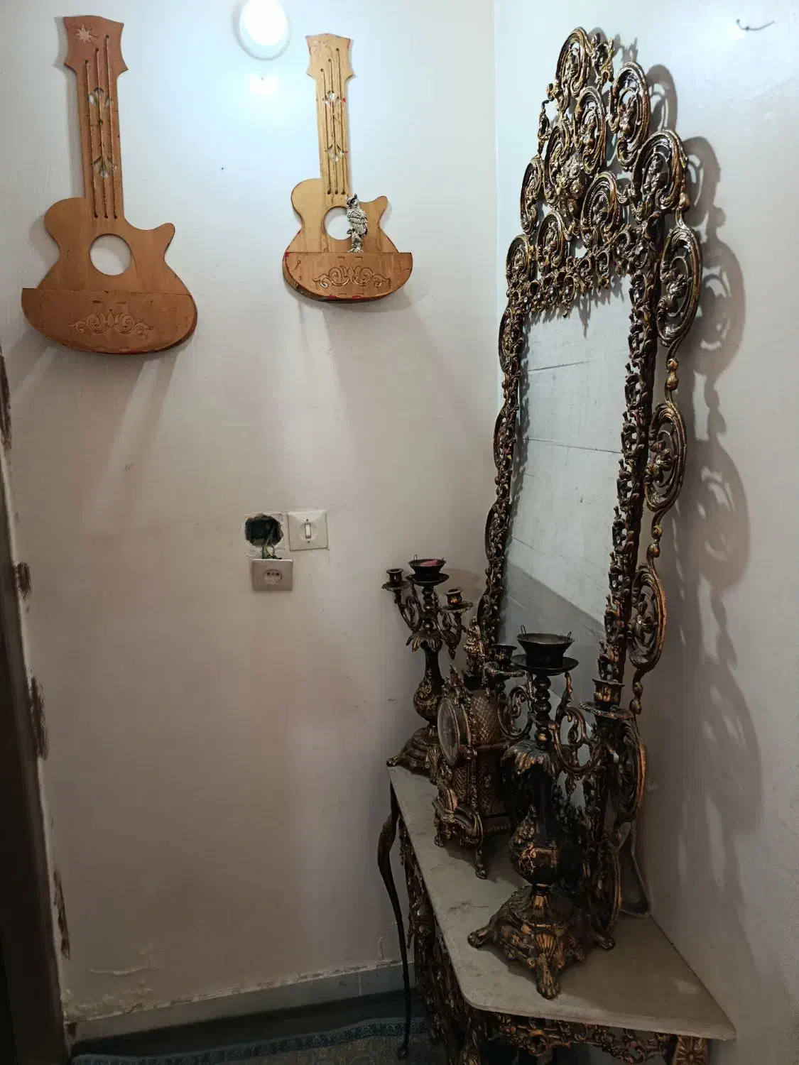 میز آینه طرح برنز|بوفه، ویترین، کنسول|شاهین‌شهر, گزبرخوار|دیوار