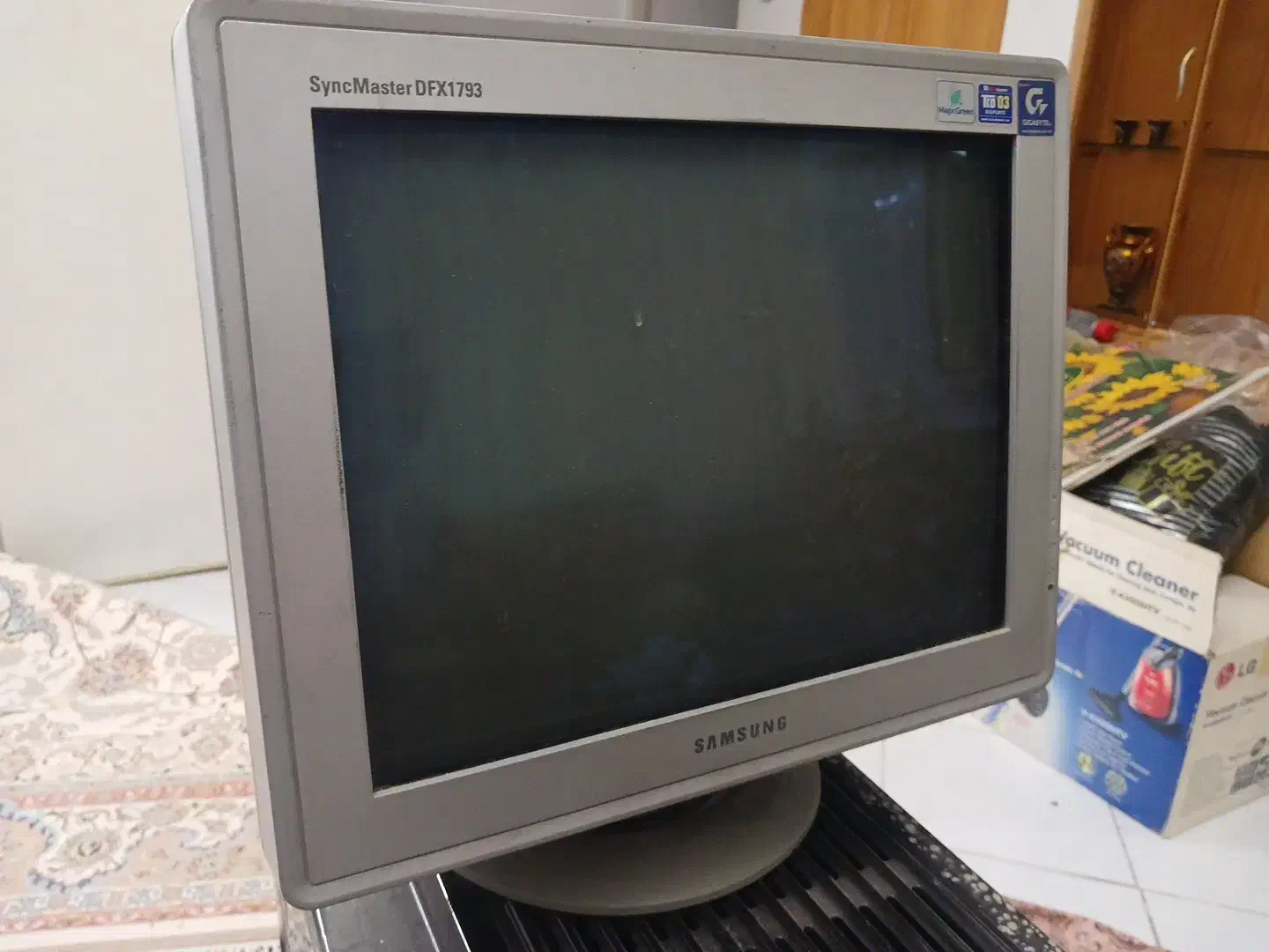 مانیتور|قطعات و لوازم جانبی رایانه|اصفهان, برازنده|دیوار