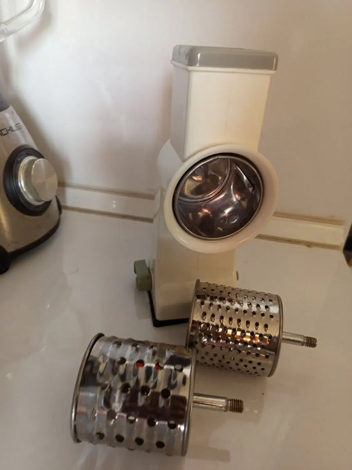 خوردکن دستی|خردکن، آسیاب، غذاساز|نیشابور, هفده شهریور|دیوار