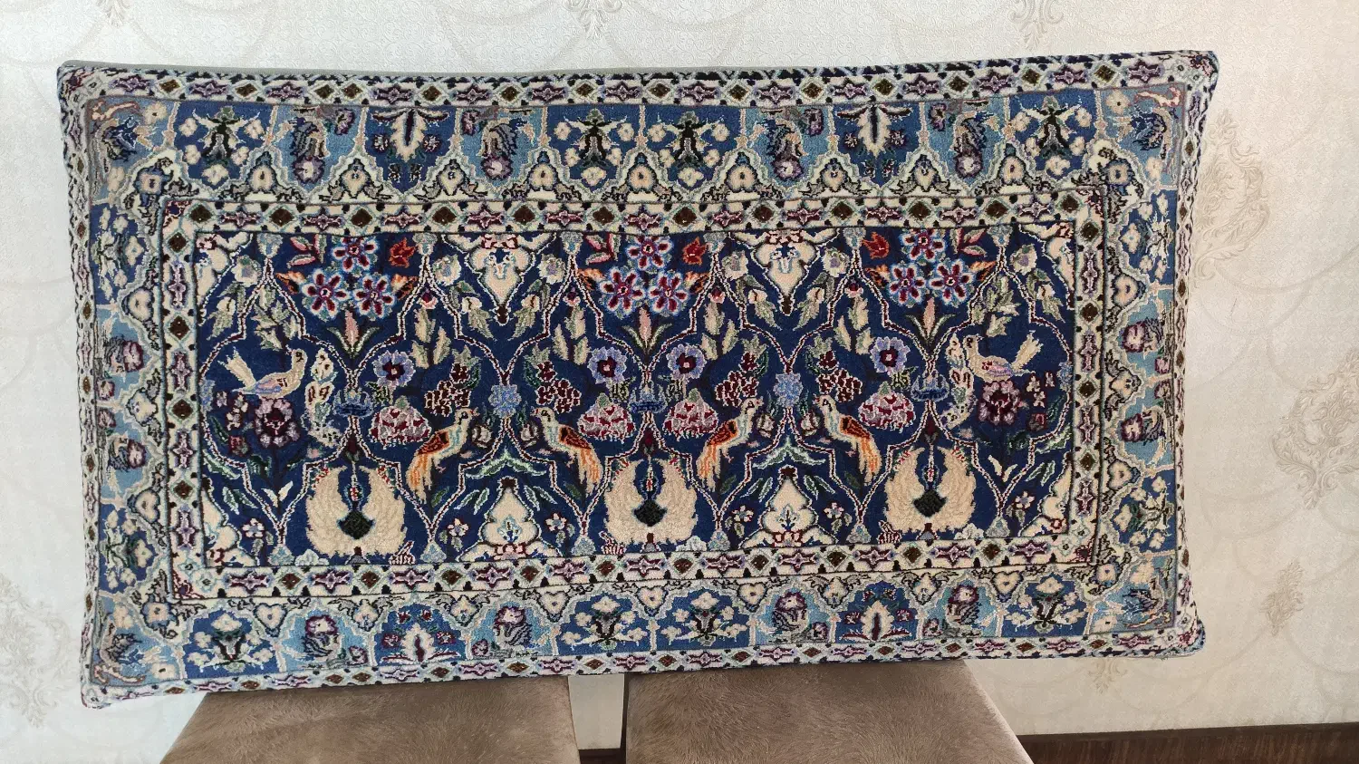 ۳ عدد پشتی دستباف|پشتی|اصفهان, خانه اصفهان|دیوار