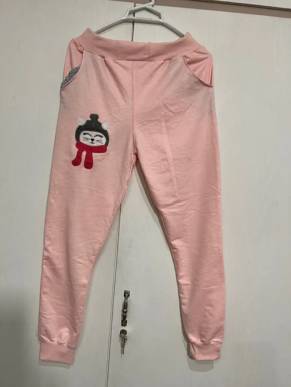 لباس|لباس|کرج, باغستان|دیوار