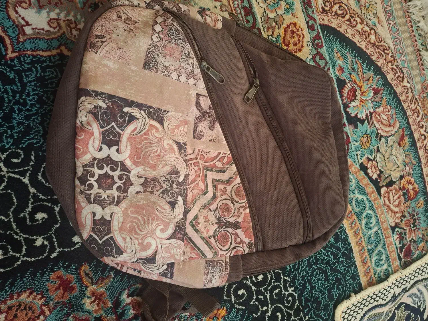 مناسب بچه های ابتدا یی|کیف، کفش، کمربند|یاسوج, |دیوار