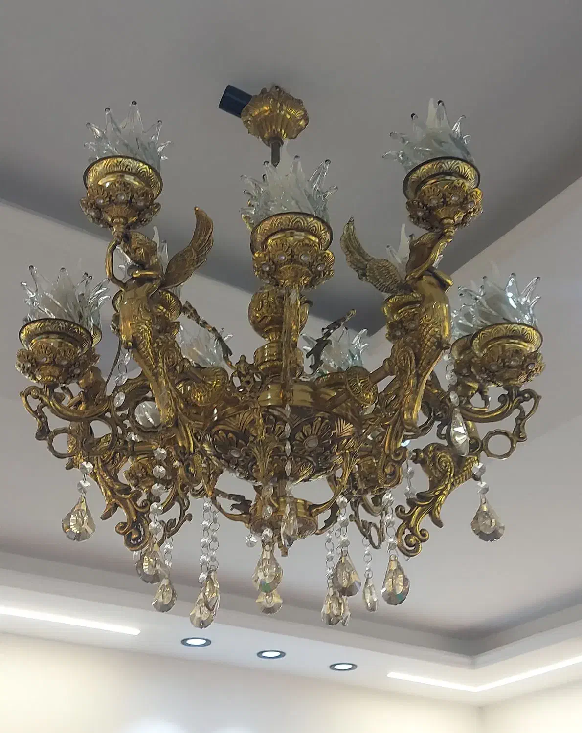 لوستر ۱۵ شاخه برنجی طرح فرشته و لوستر ۴ شاخه برنجی|لوستر و چراغ آویز|تهران, خانی آباد نو شمالی|دیوار