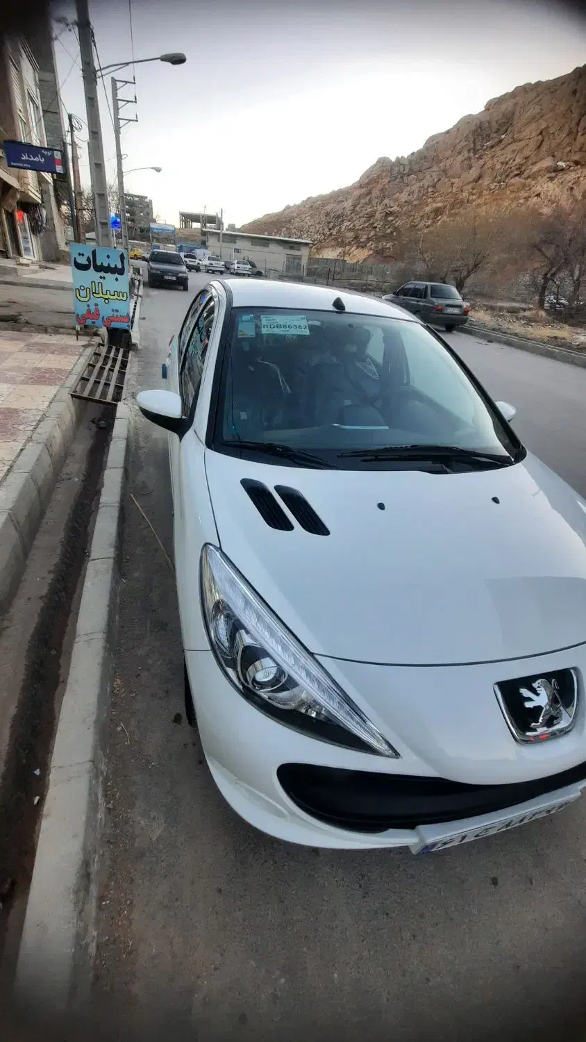 tu5.207 1403|خودرو سواری و وانت|سجاس رود, |دیوار