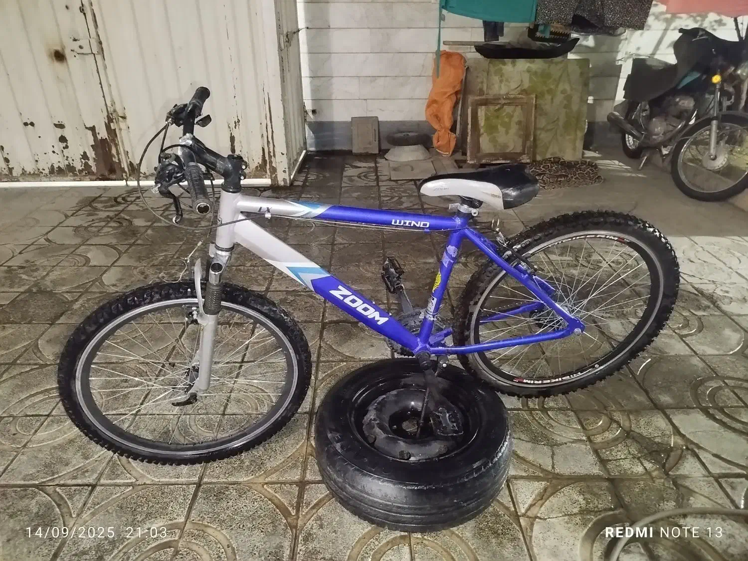 دوچرخه|دوچرخه، اسکیت، اسکوتر|دماوند, گیلاوند|دیوار