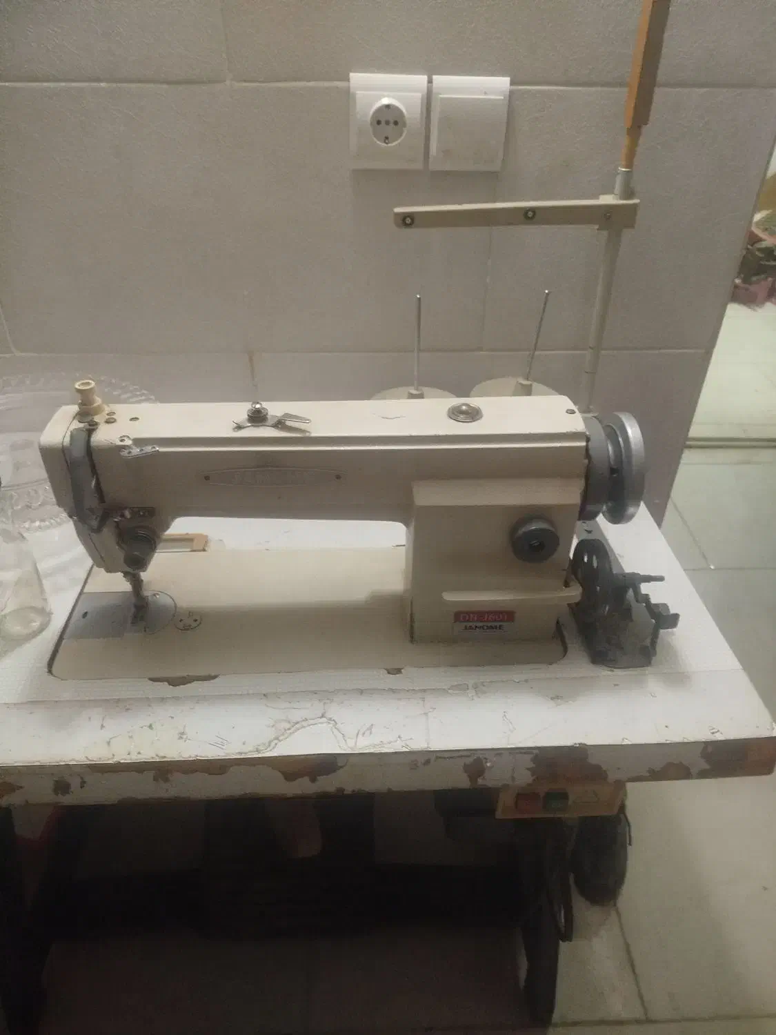 چرخ خیاطی راسته دوز ژانومه اصل و یک عدد چرخ سردوز|چرخ خیاطی و ریسندگی|یزد, |دیوار