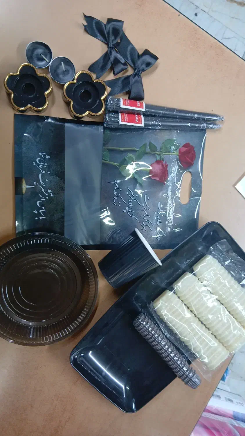 ظروف ختم|ظروف نگهدارنده، پلاستیکی، یکبارمصرف|فردیس, منظریه|دیوار