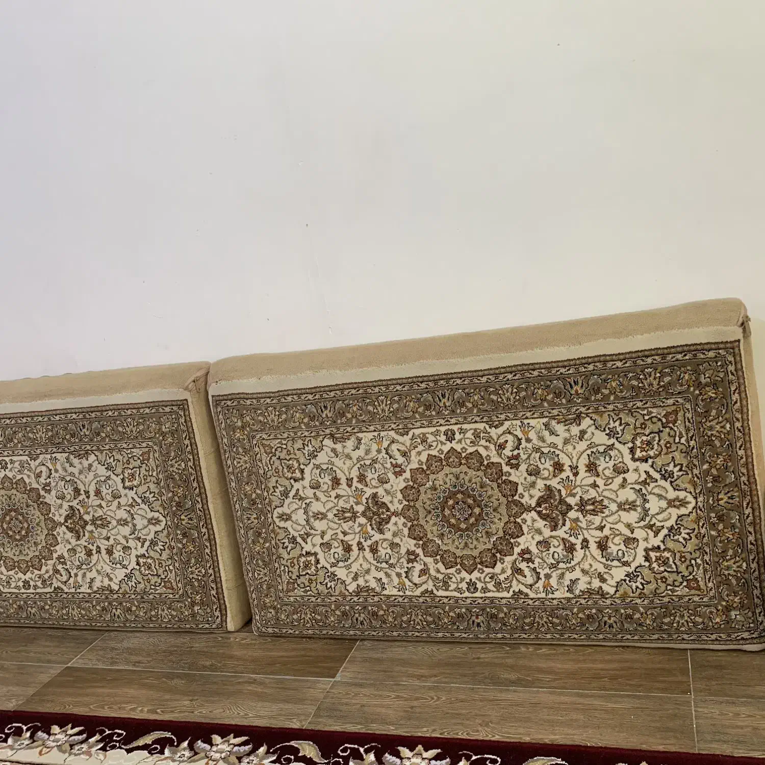 فرش 12 متری 700شانه پشتی جنس عالی|فرش|کرمانشاه, |دیوار