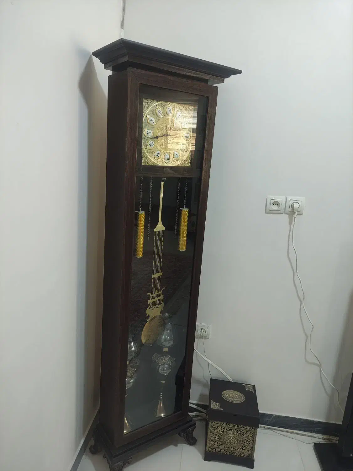 ساعت ایستاده|ساعت|بهبهان, |دیوار