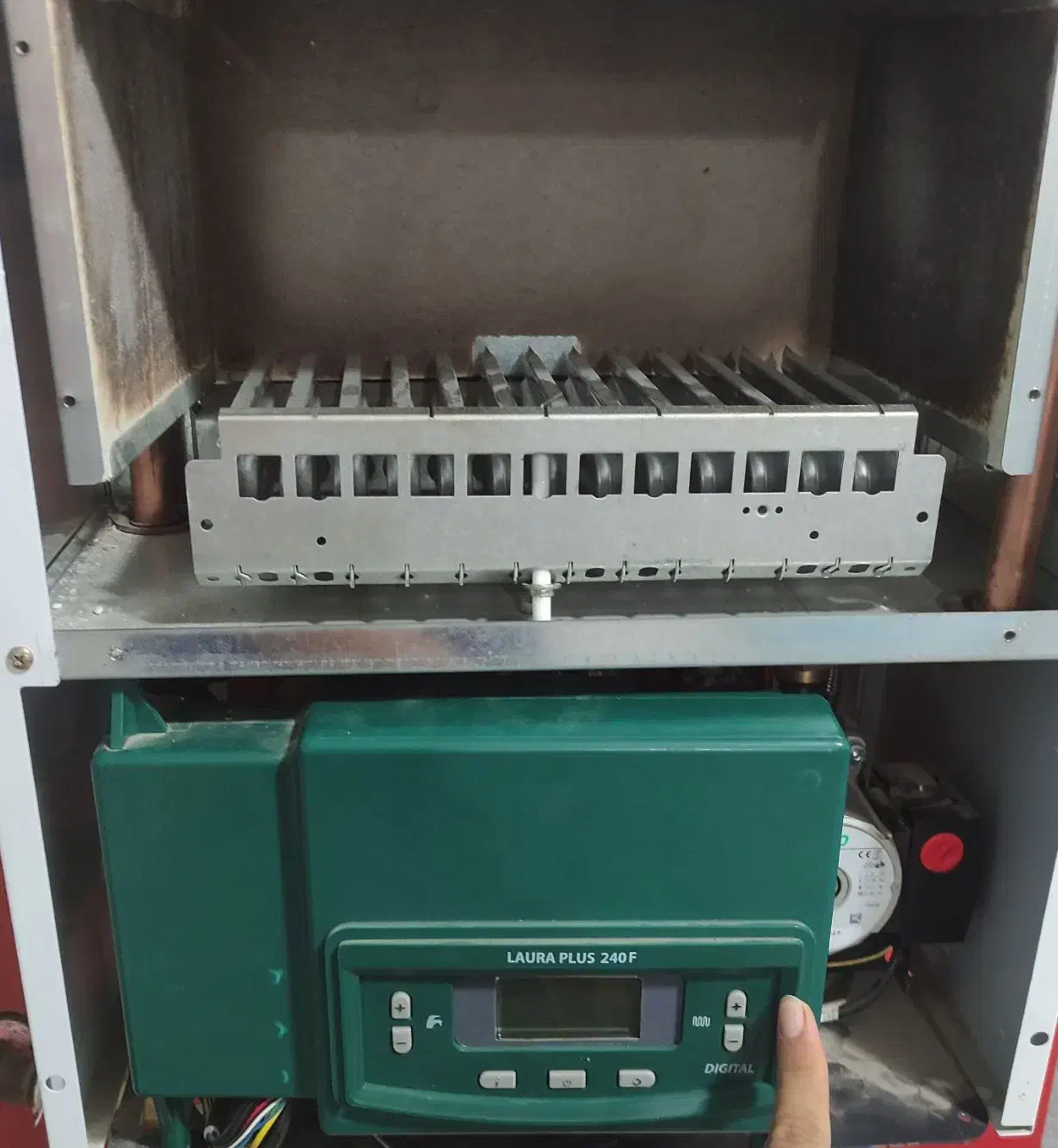 تعمیرات پکیج و اسپیلت|خدمات پیشه و مهارت|شیراز, ارم|دیوار