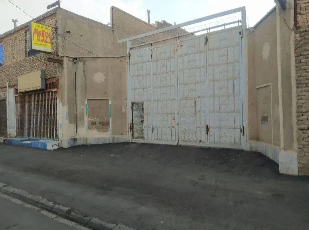 فرصت سرمایه‌گذاری در مغازه و انبار ۳۳۲ متری ملایر|فروش دفتر کار، اتاق اداری، مطب|ملایر, |دیوار