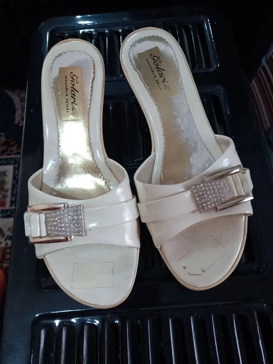 یک عدد  دمپایی مجلسی|کیف، کفش، کمربند|مشهد, کوی سیدی|دیوار