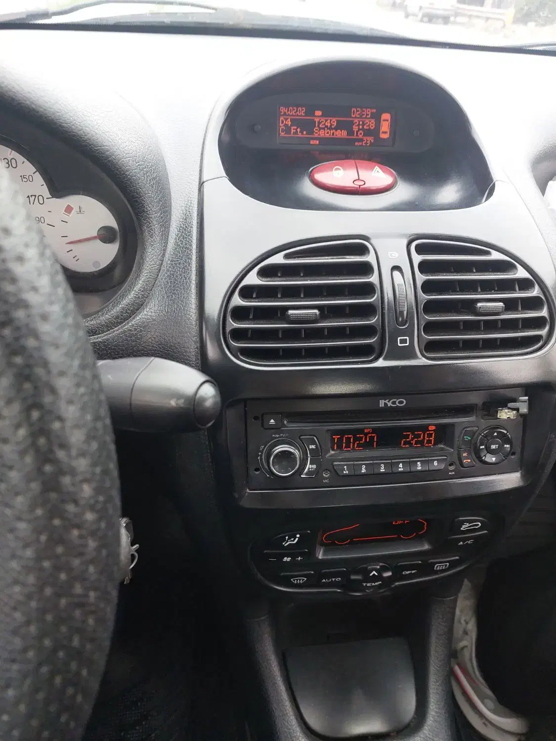 خودور|خودرو سواری و وانت|رشت, سعدی (تختی)|دیوار