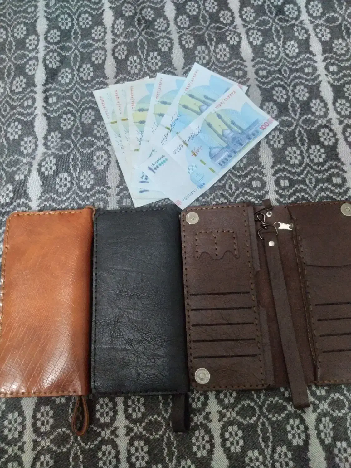 وسایل شخصی کیف پولی چرم دست دوز|کیف، کفش، کمربند|فولادشهر, A3|دیوار