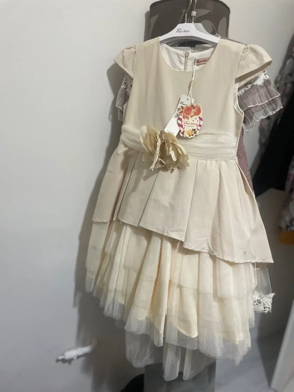 سه تا پیراهن خارجی نو مارکش بهش|کفش و لباس بچه|مشهد, کوثر|دیوار