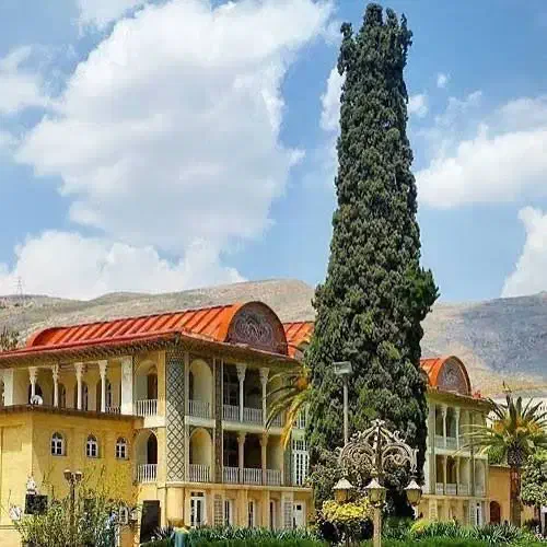 نیازمند کارگرساده در ارم|استخدام خدمات فروشگاه و رستوران|شیراز, ارم|دیوار