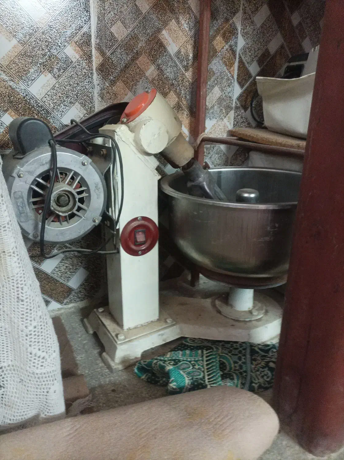 دستگاه خمیر زنی ۱۰ کیلویی|فروشگاه و مغازه|قوچان, |دیوار