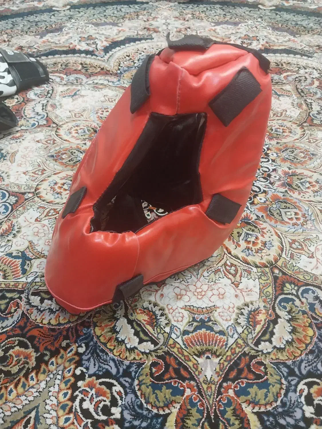 وسایل کیک بوکسینگ|تجهیزات ورزشی|فولادشهر, C4|دیوار