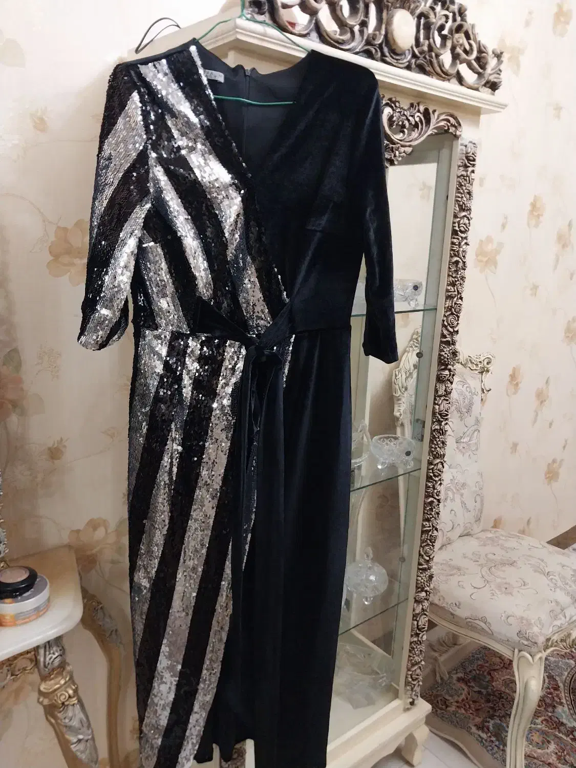 مجلسی|لباس|کرج, خرمدشت|دیوار